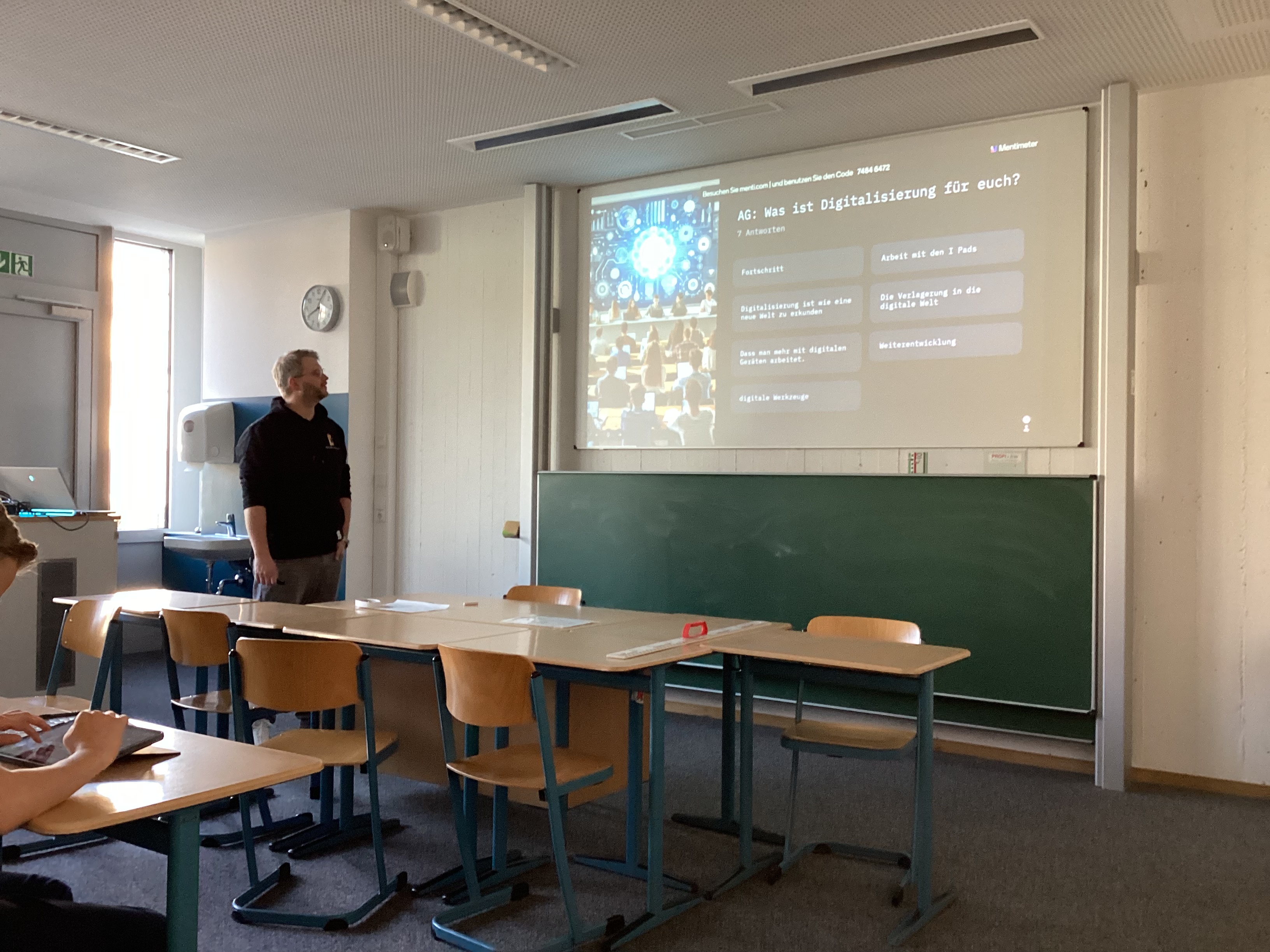 Vortrag von Alexander Uhrle am JBG. Foto: Alexander Uhrle